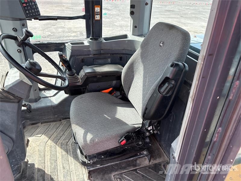 John Deere 624 P-Tier Φορτωτές με λάστιχα (Τροχοφόροι)