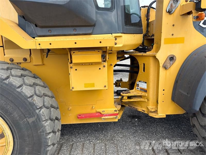 John Deere 624 P-Tier Φορτωτές με λάστιχα (Τροχοφόροι)