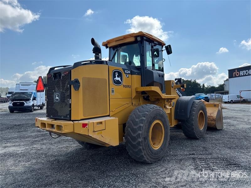 John Deere 624P Wheel Loader Pale gommate