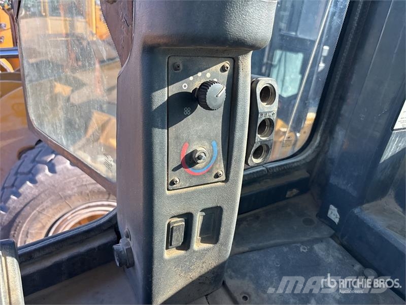 John Deere 644 K Wheel Loader Iekrāvēji uz riteņiem