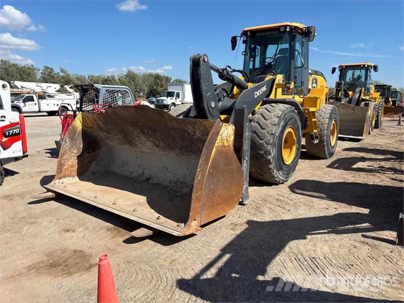 John Deere 644 P-Tier Kolesni nakladalci