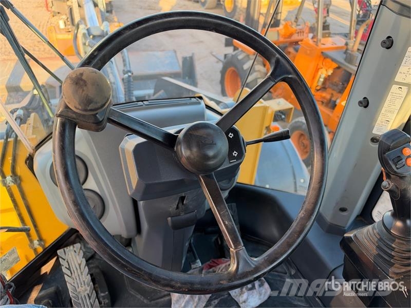 John Deere 644 P-Tier 輪胎式裝載機