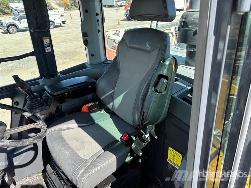 John Deere 644 P-Tier Kolesni nakladalci