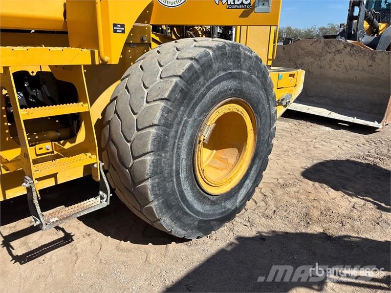 John Deere 644 P-Tier Kolesni nakladalci