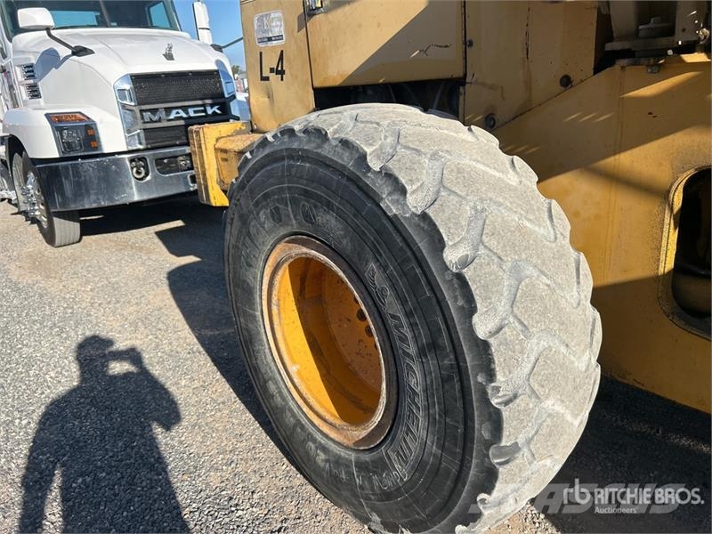 John Deere 644G Wheel loaders