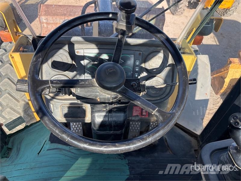 John Deere 644J Wheel loaders