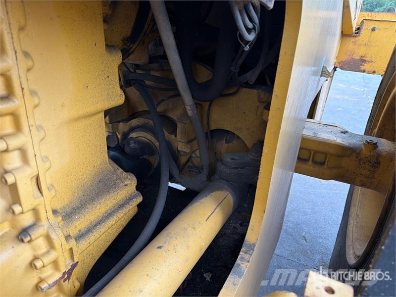 John Deere 644J 휠로우더