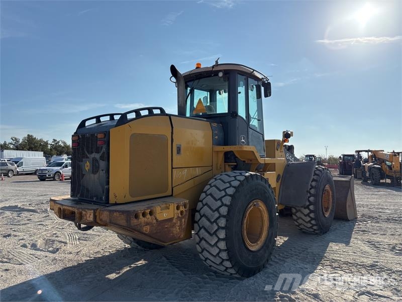 John Deere 644J Wheel loaders
