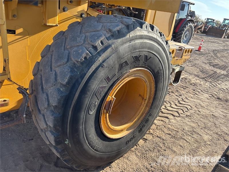 John Deere 644J Wheel loaders