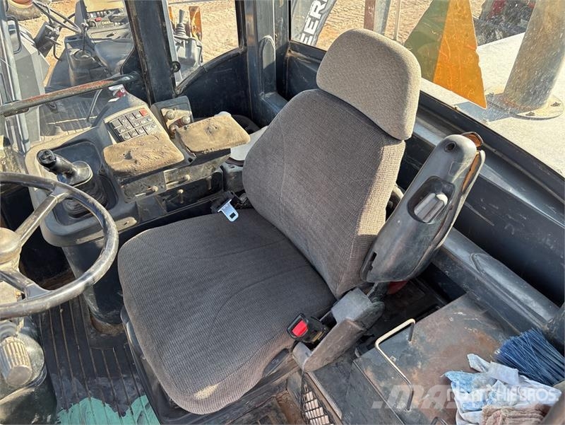 John Deere 644J Wheel loaders