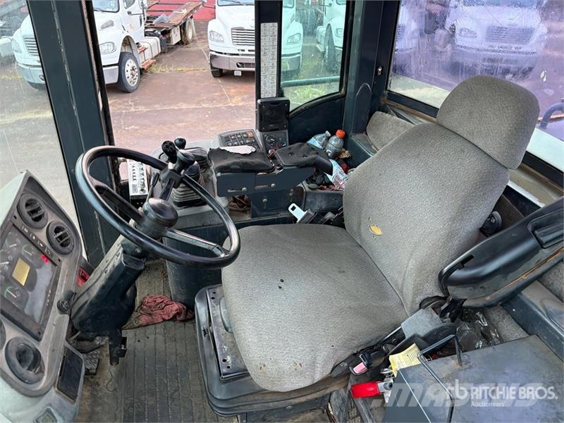 John Deere 644J 휠로우더