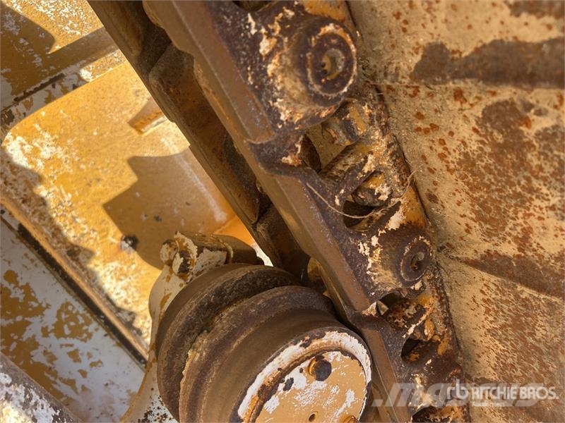 John Deere 650J LGP Vikšriniai buldozeriai