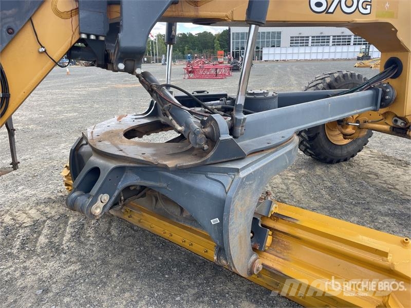 John Deere 670G Motor Grader Veihøvler
