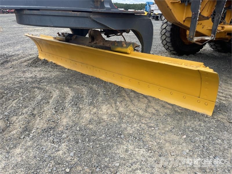John Deere 670G Motor Grader Veihøvler