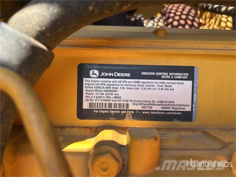 John Deere 672D Грейдери