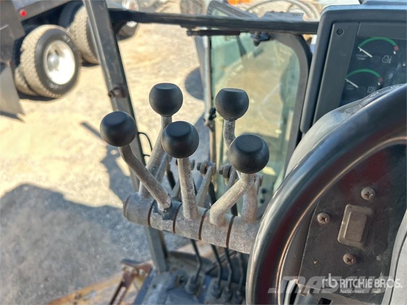 John Deere 672D Грейдери