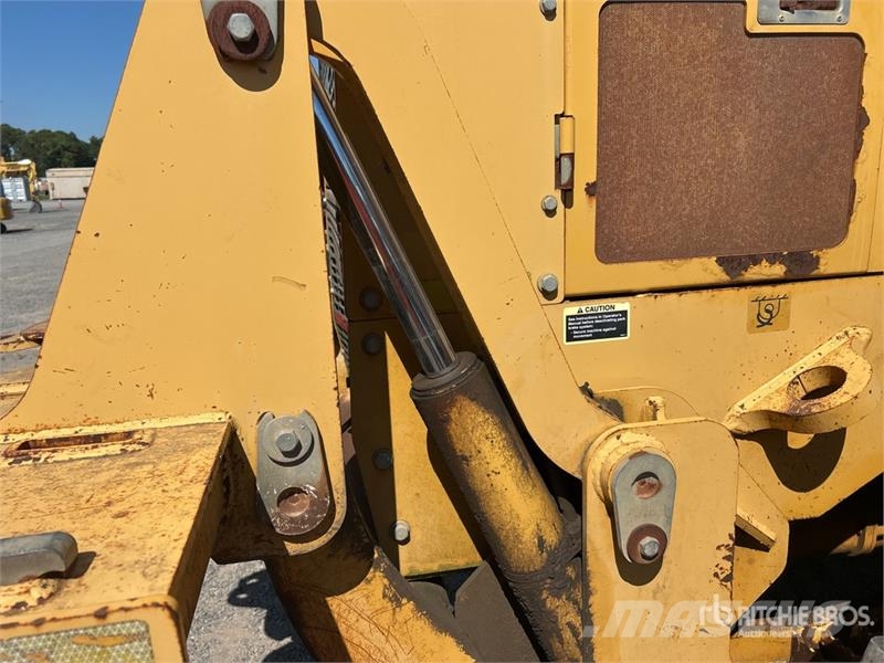 John Deere 672D Грейдери