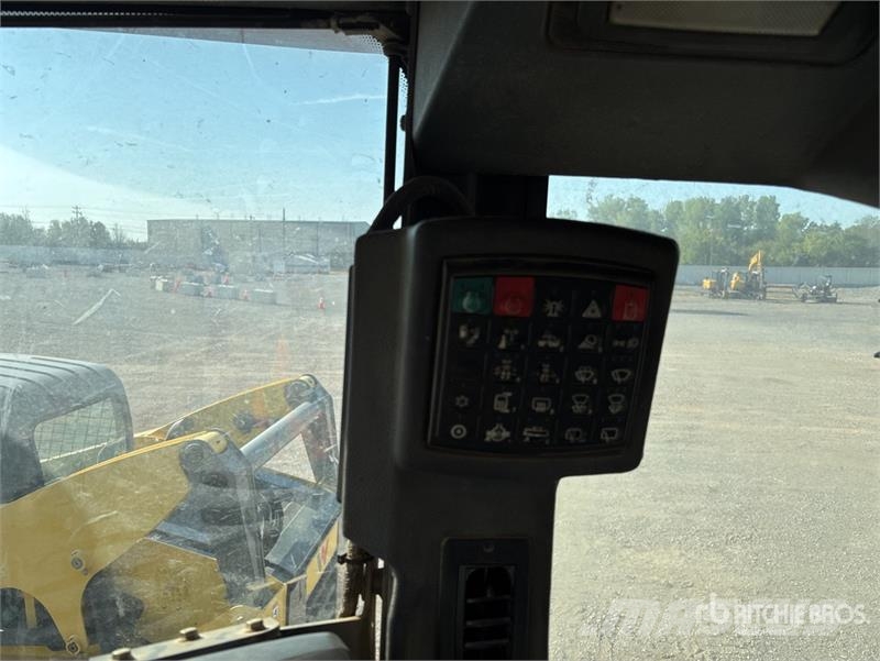 John Deere 672G AWD Motor Grader Greideriai