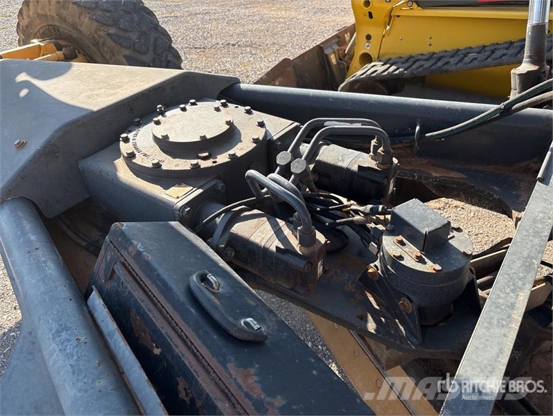 John Deere 672G AWD Motor Grader Greideriai