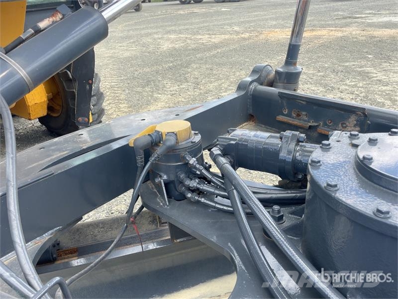 John Deere 672G AWD Motor Grader Veihøvler