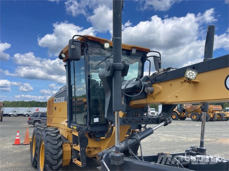 John Deere 672G AWD Motor Grader Veihøvler