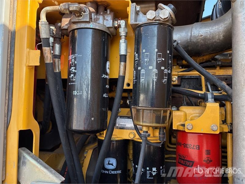 John Deere 672G AWD Motor Grader Greideriai