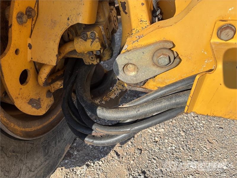 John Deere 672G AWD Motor Grader Greideriai