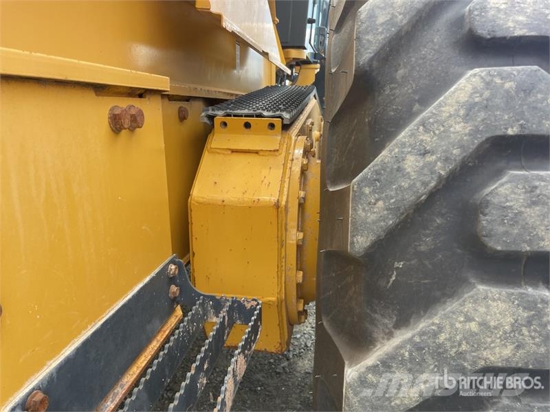 John Deere 672G AWD Motor Grader Veihøvler