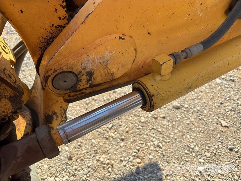 John Deere 672G AWD Motor Grader Greideriai