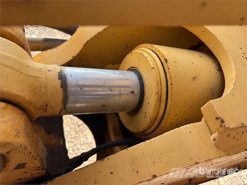 John Deere 672G AWD Motor Grader Greideriai