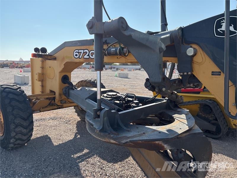 John Deere 672G AWD Motor Grader Greideriai