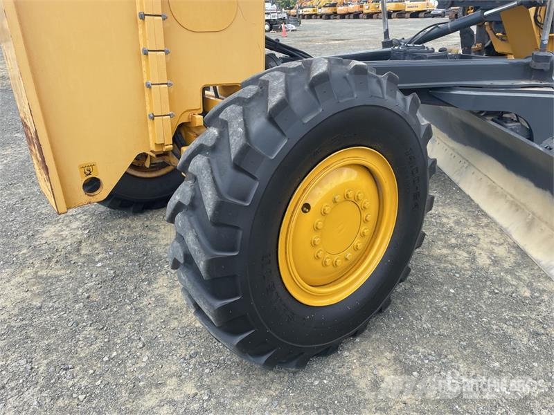 John Deere 672G AWD Motor Grader Veihøvler