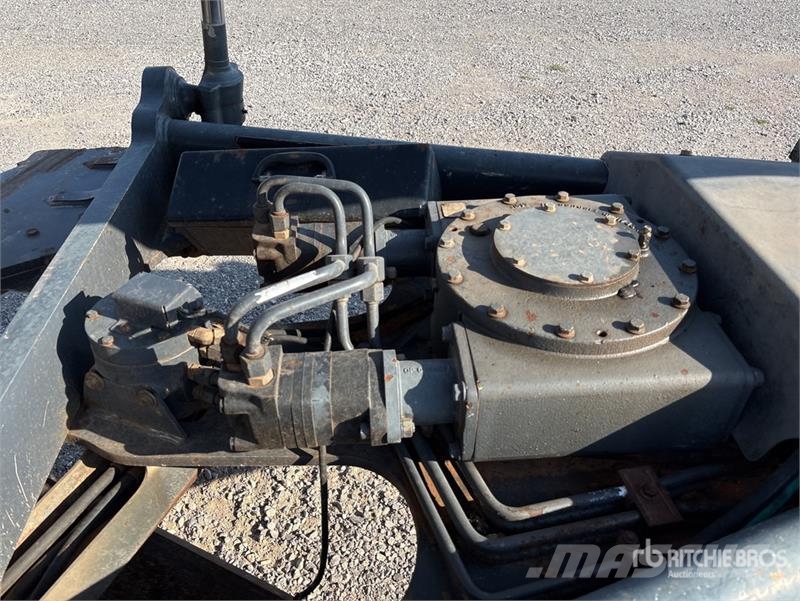 John Deere 672G AWD Motor Grader Greideriai