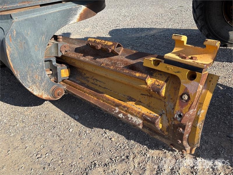 John Deere 672G AWD Motor Grader Greideriai