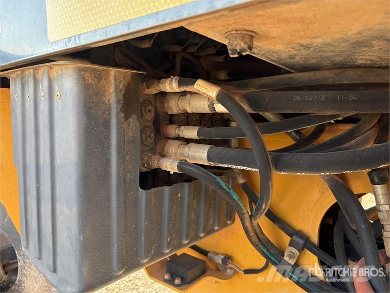 John Deere 672G AWD Motor Grader Greideriai