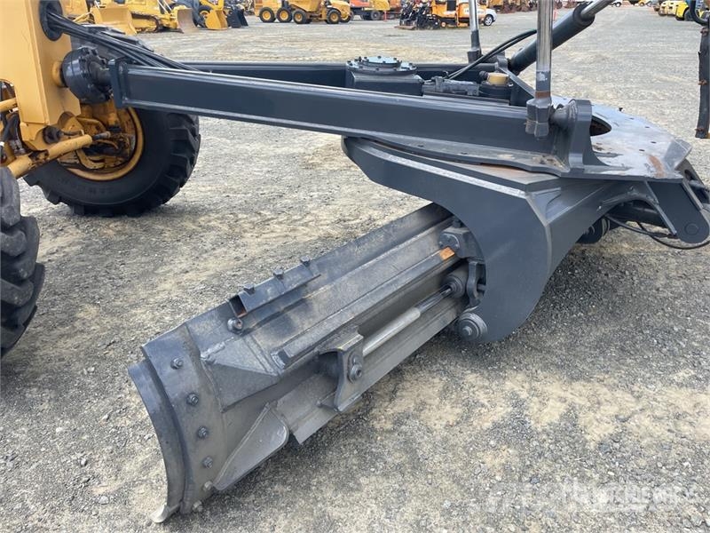John Deere 672G AWD Motor Grader Veihøvler