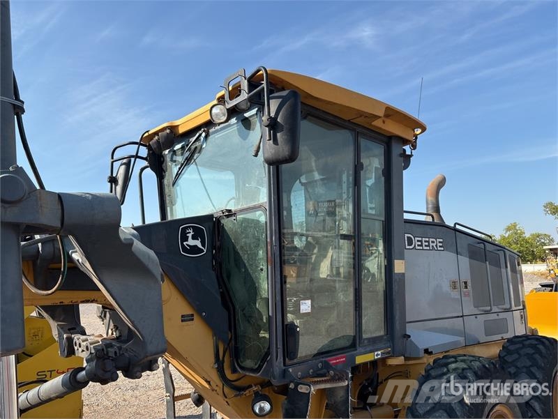 John Deere 672G AWD Motor Grader Greideriai