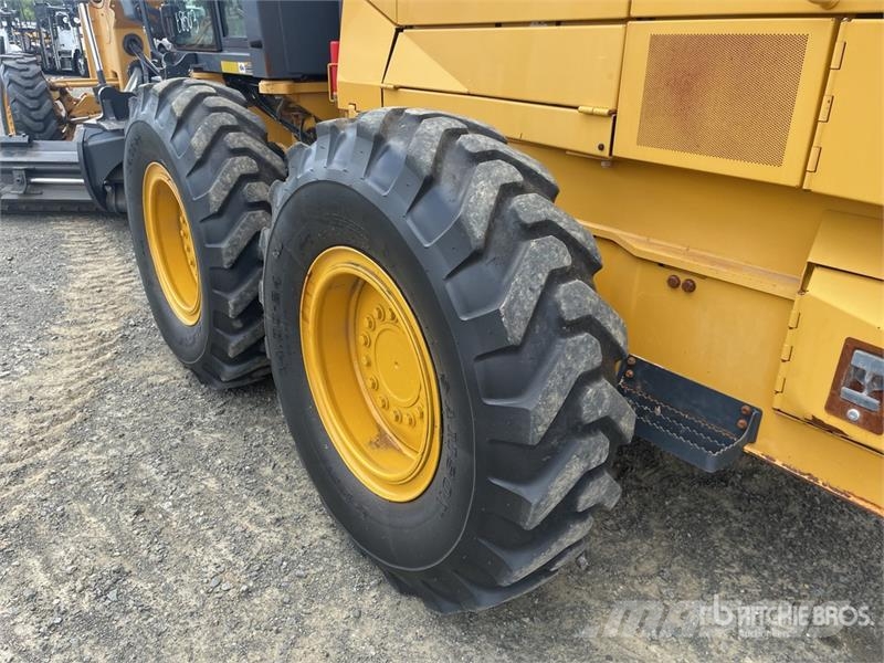 John Deere 672G AWD Motor Grader Veihøvler