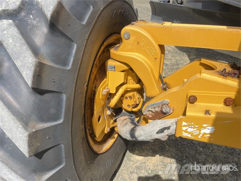John Deere 672G AWD Motor Grader Veihøvler