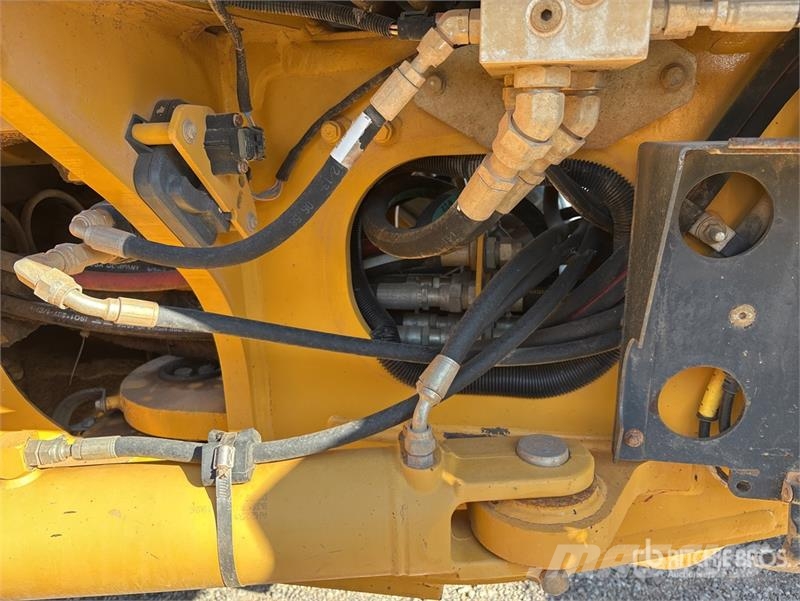 John Deere 672G AWD Motor Grader Greideriai
