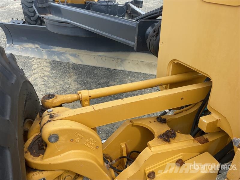 John Deere 672G AWD Motor Grader Veihøvler