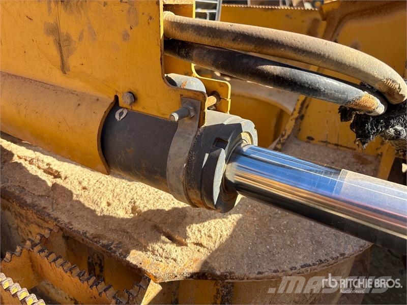 John Deere 700J Crawler Dozer Buldožeri gusjeničari