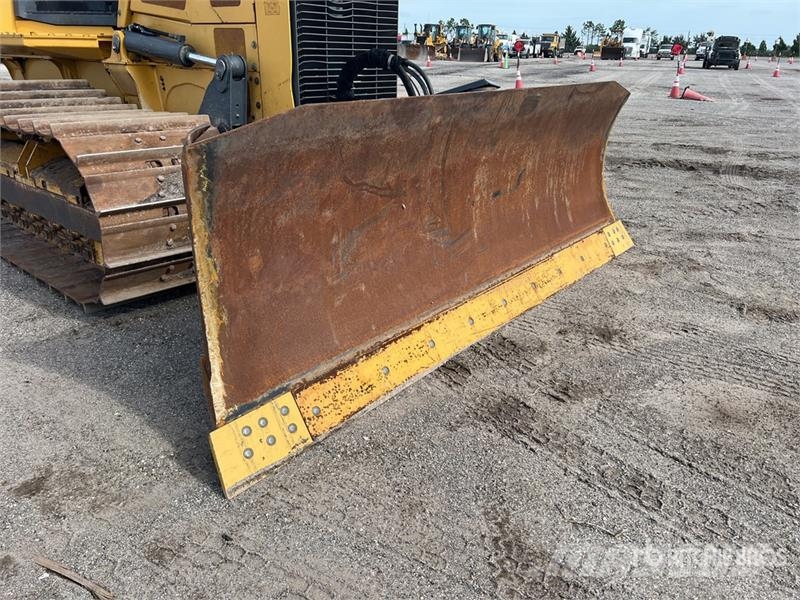 John Deere 700K LGP بلدوزرات مجنزرة