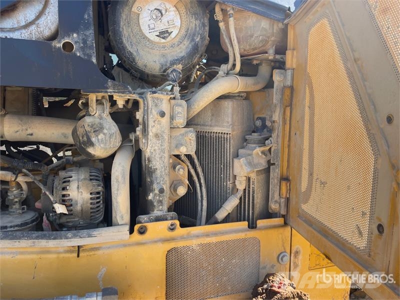 John Deere 700K LGP Dozere Beltegående