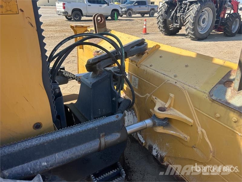 John Deere 700K LGP Pásové dozéry