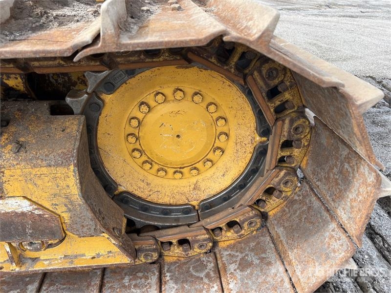 John Deere 700K LGP بلدوزرات مجنزرة