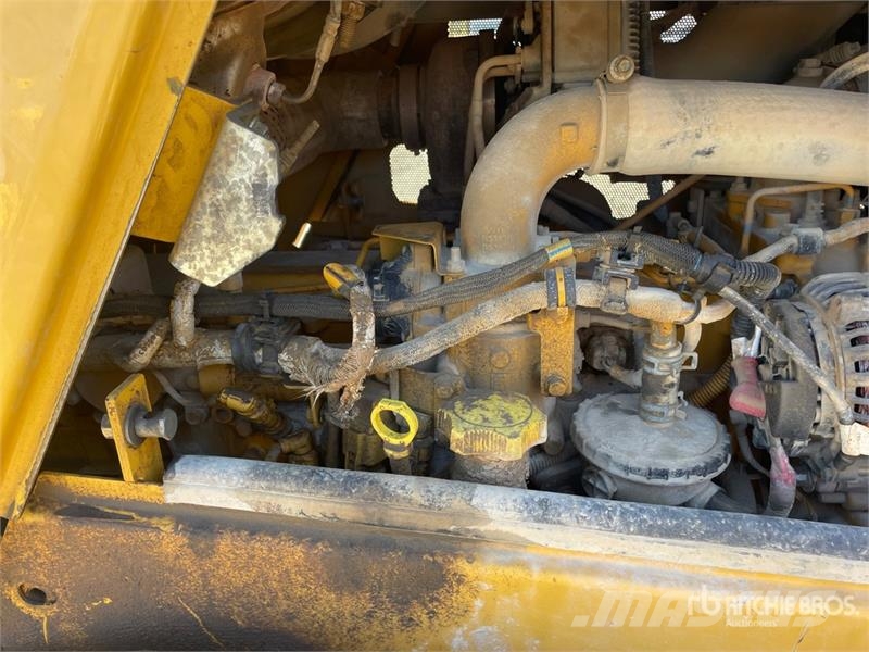 John Deere 700K LGP Dozere Beltegående