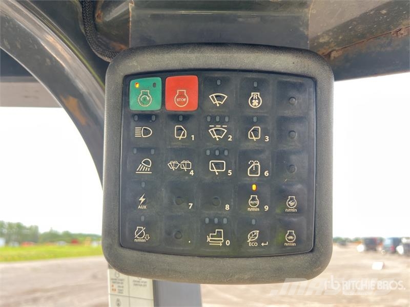 John Deere 700K LGP بلدوزرات مجنزرة
