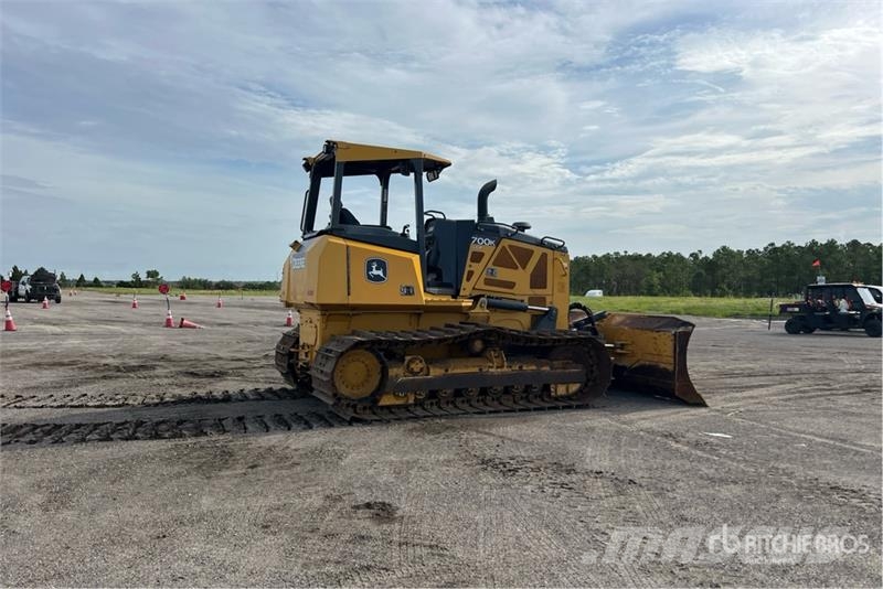John Deere 700K LGP بلدوزرات مجنزرة