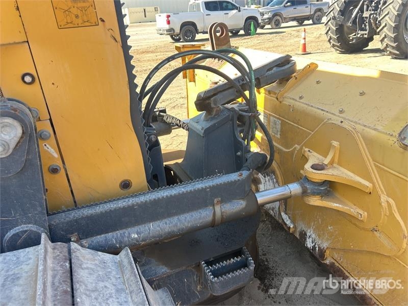 John Deere 700K LGP Pásové dozéry